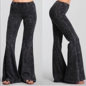 NWT- Bell/Flare Leggings SZ-L MINERAL-WASH BLACK, COMFORT STRETCH by BELLANBLUE